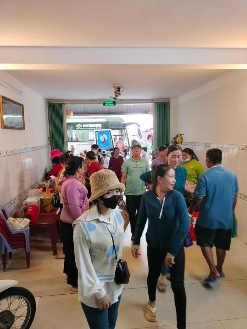 Nha Nghi Cam Tien 2 Hostel Ha Tien Exterior foto